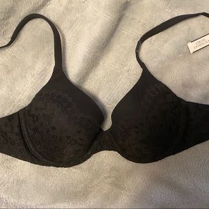BNWT Victoria’s Secret Bra 34B